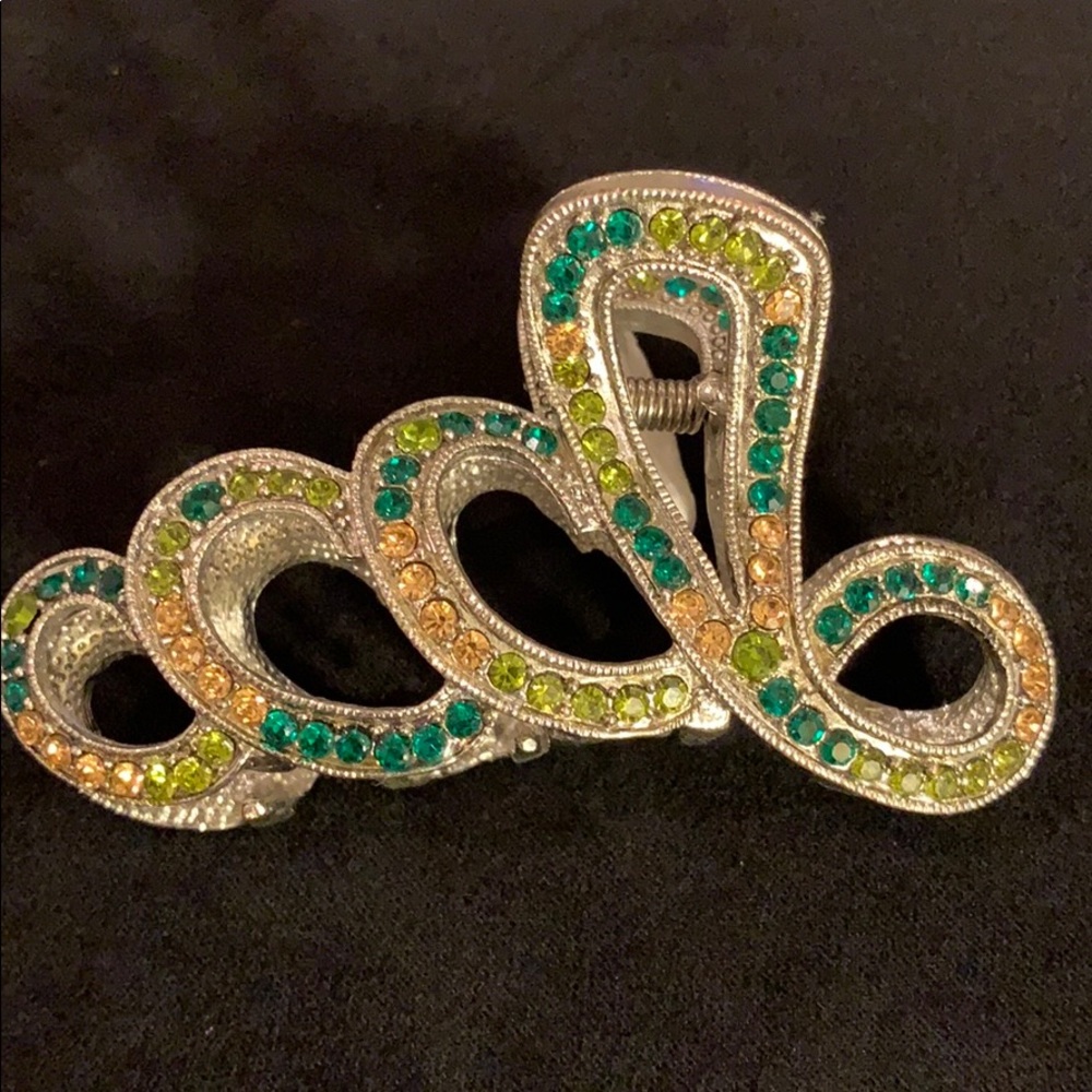 Jeweled Hair Accessory